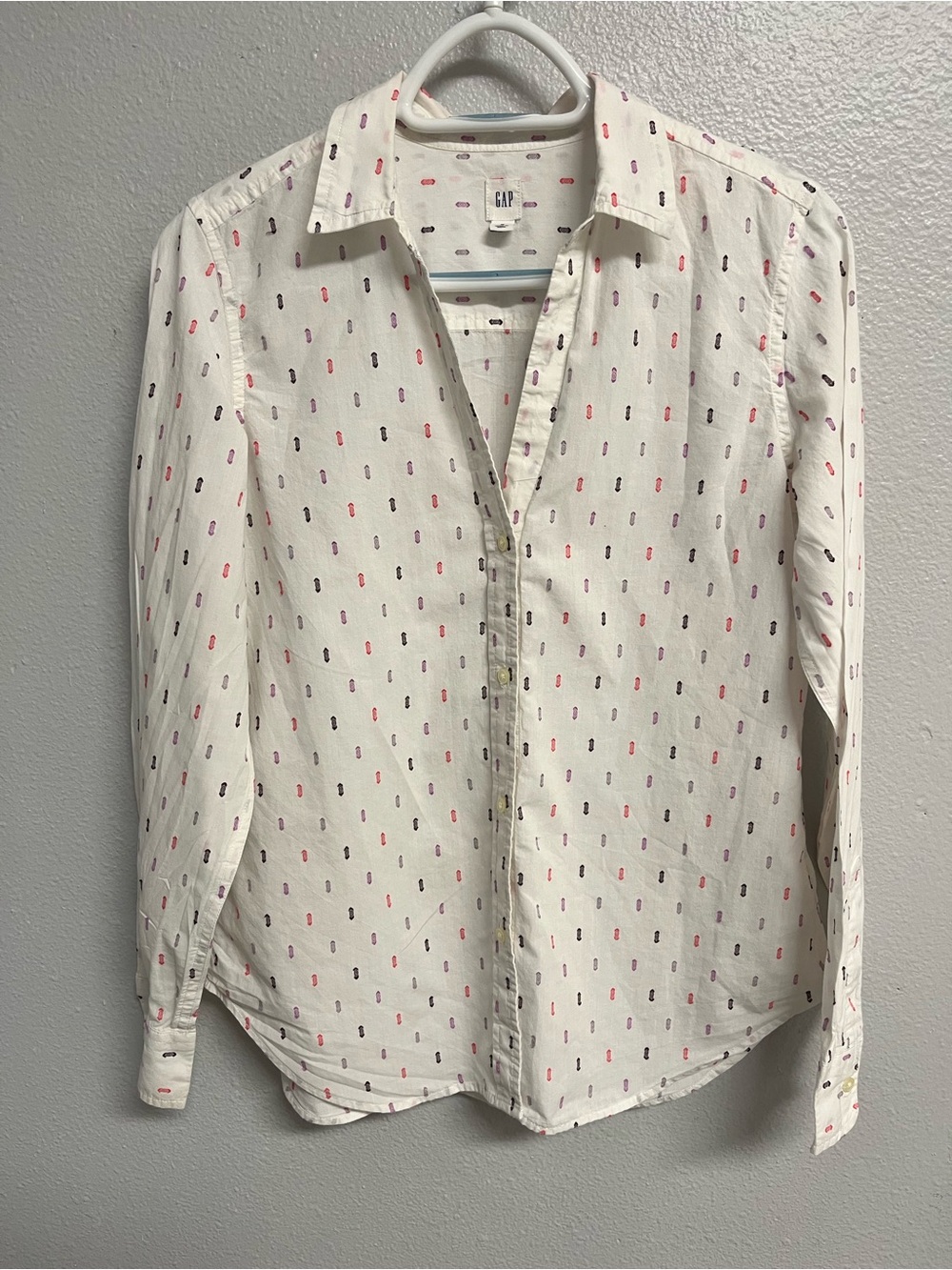 GAP White Button-Down Cotton Shirt with Pink & Grey Dot Details